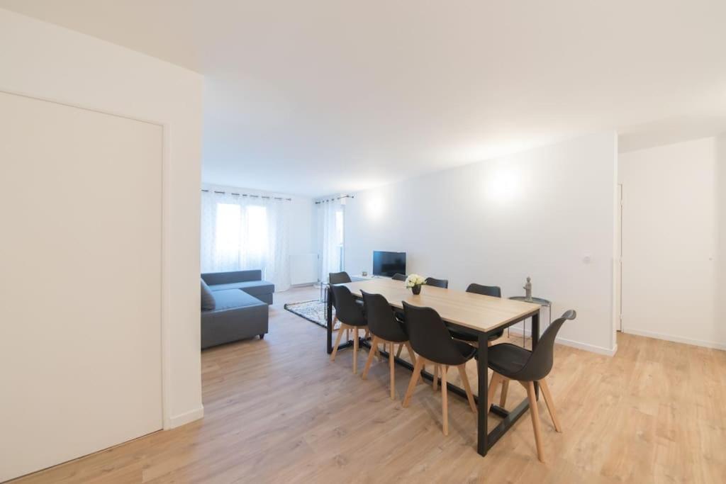ביוסי-סיינט-ג'ורג' Suite Moderne Familiale 8 Pers - Disney 10M - 2 Sdb מראה חיצוני תמונה