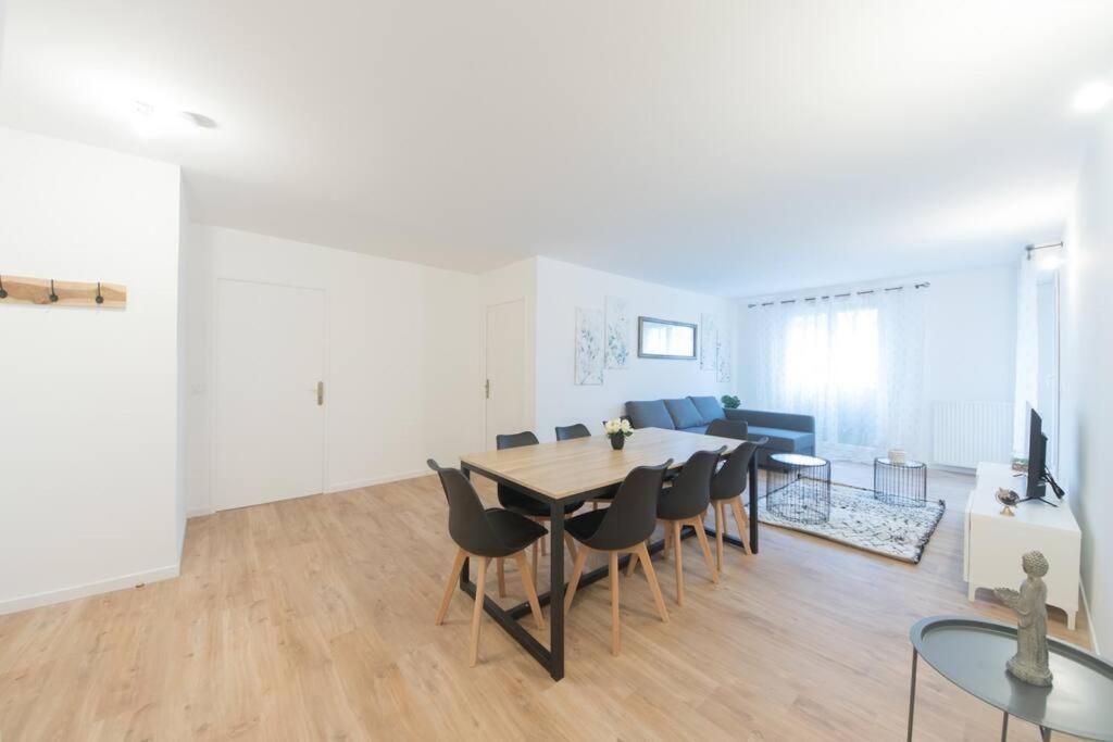 ביוסי-סיינט-ג'ורג' Suite Moderne Familiale 8 Pers - Disney 10M - 2 Sdb מראה חיצוני תמונה