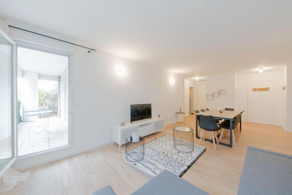 ביוסי-סיינט-ג'ורג' Suite Moderne Familiale 8 Pers - Disney 10M - 2 Sdb מראה חיצוני תמונה